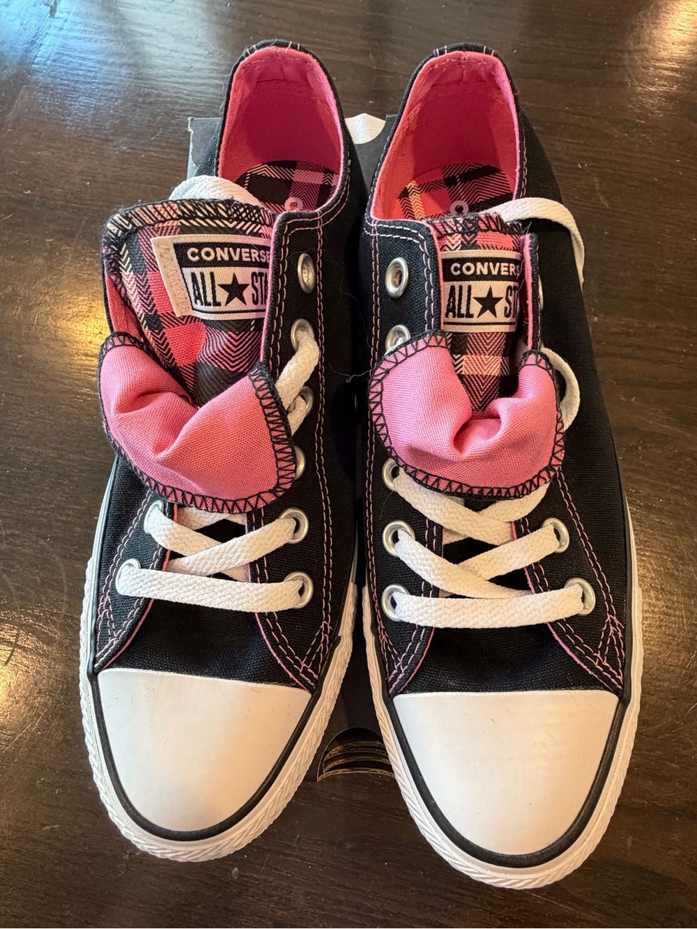 Converse Women's Black & Pink, Pink Plaid Low Top Sneakers BNWB Sz 8